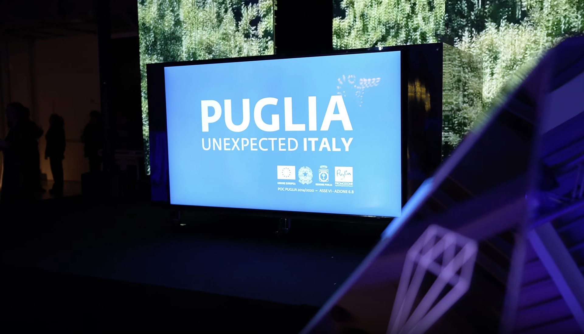 Ledwall in uno stand fieristico con contenuti video